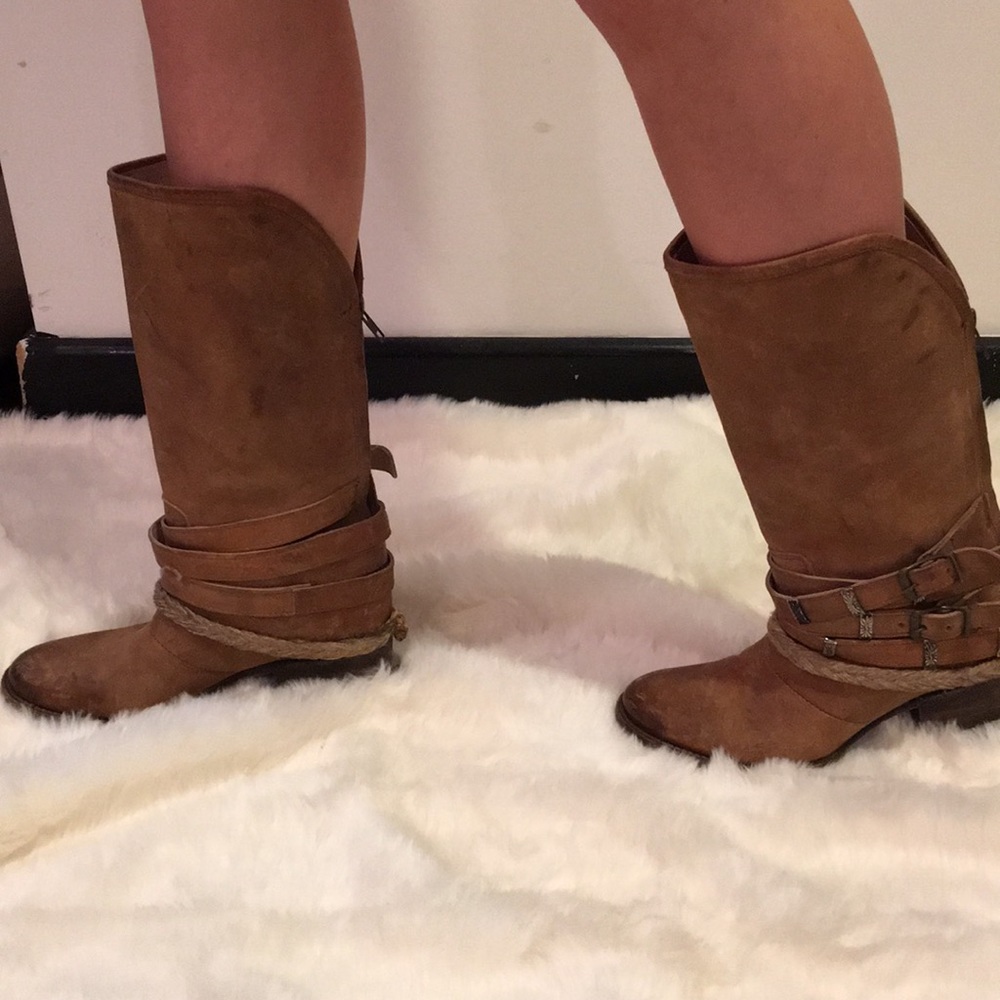Free bird by Steve Madden boots - Picture 2 of 6
